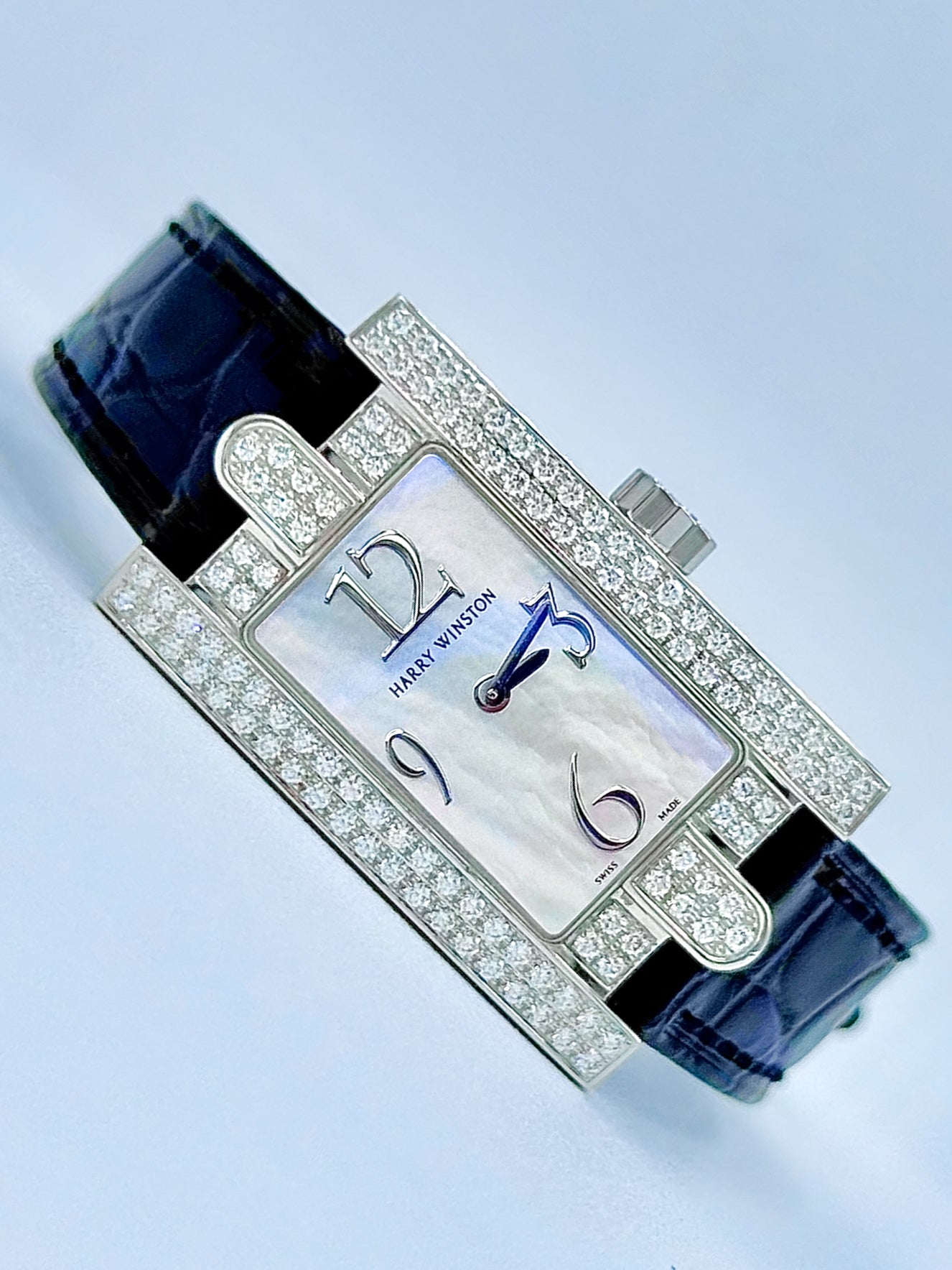 HARRY WINSTON AVENUE 36MM x 21MM