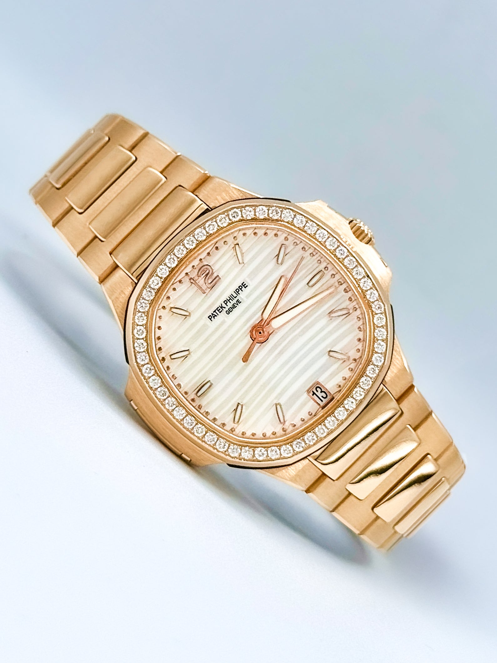 PATEK PHILIPPE NAUTILUS 35.2MM
