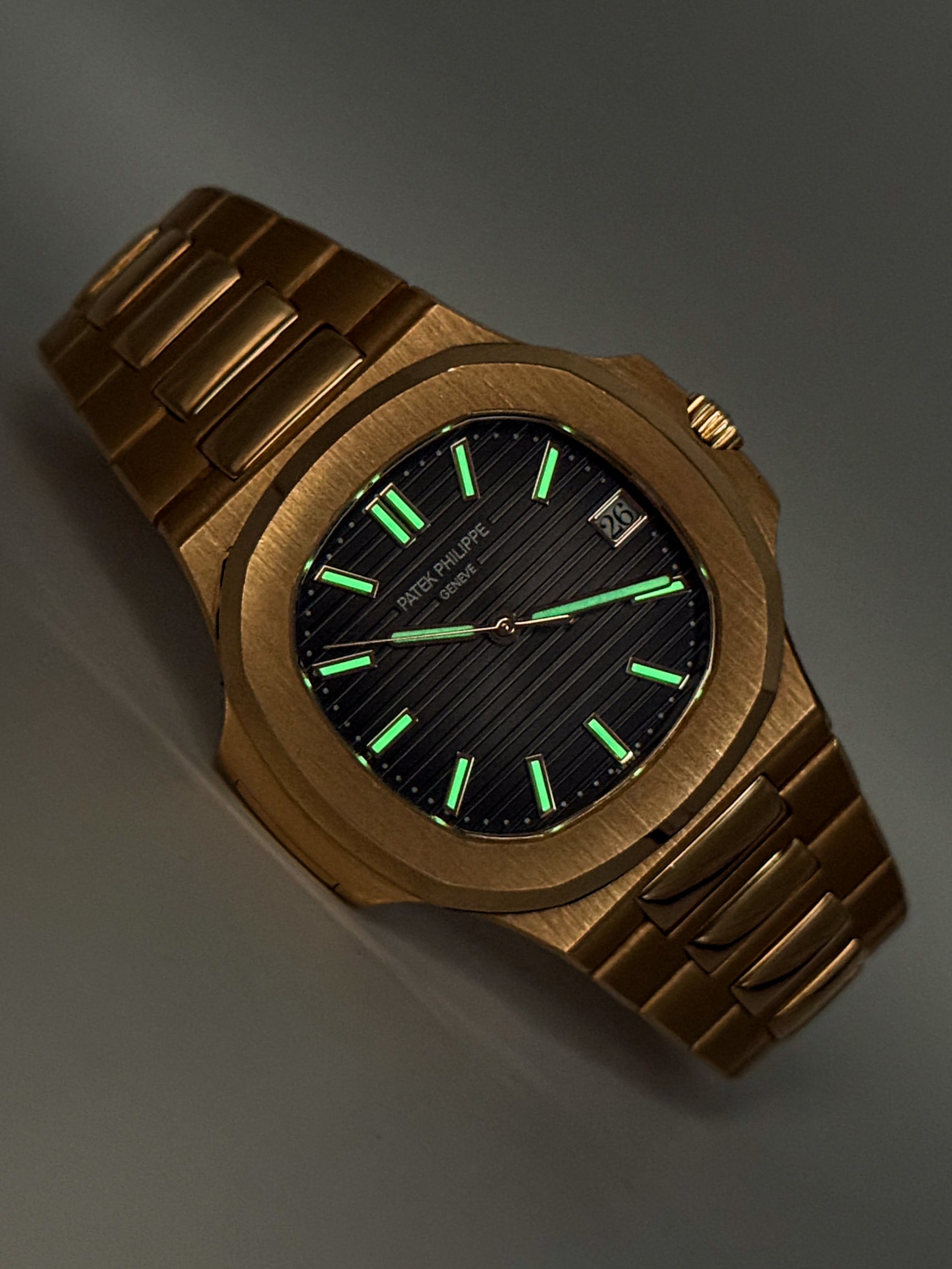PATEK PHILIPPE NAUTILUS 40MM