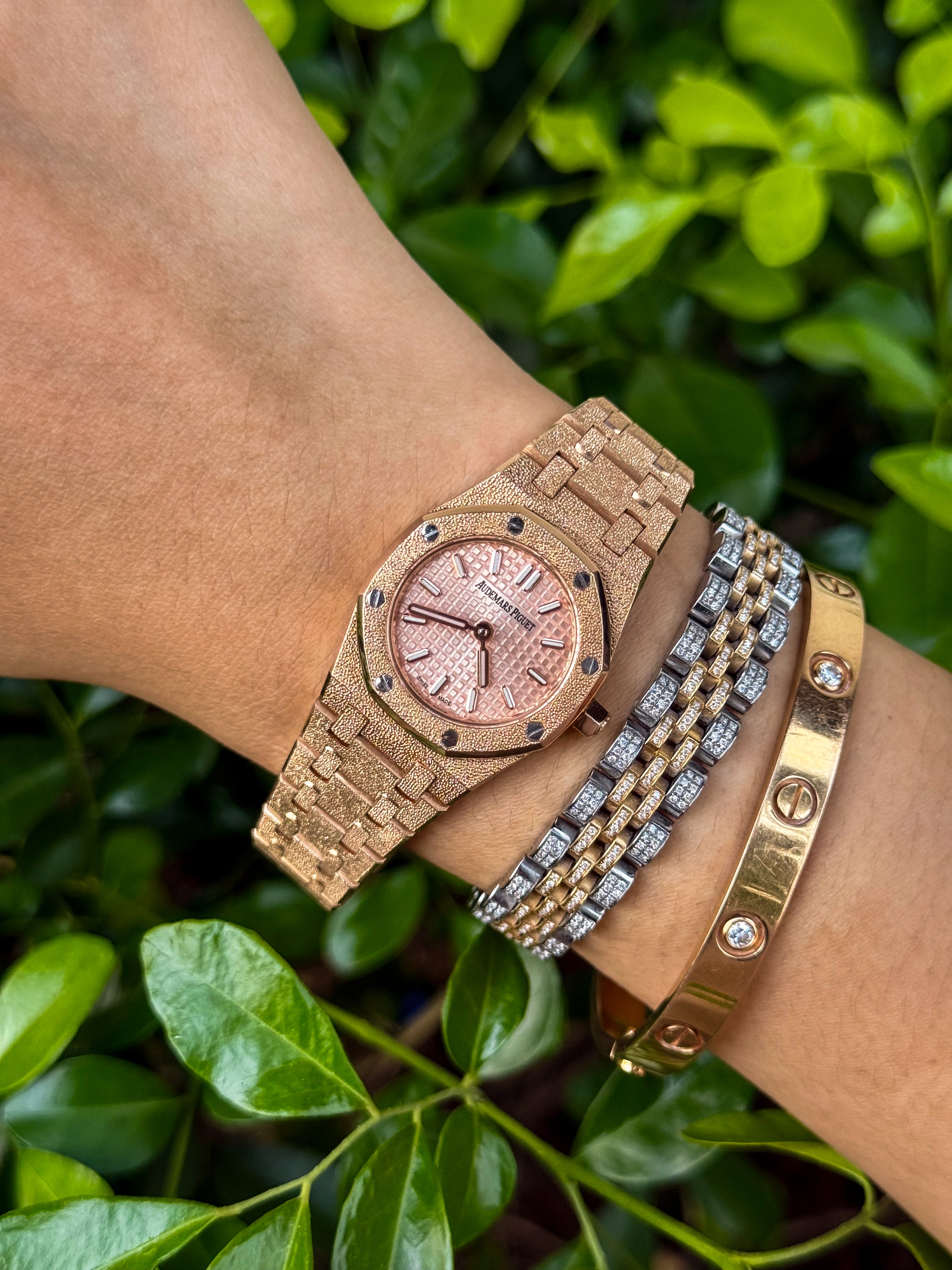 AUDEMARS PIGUET ROYAL OAK MINI FROSTED QUARTZ 23MM
