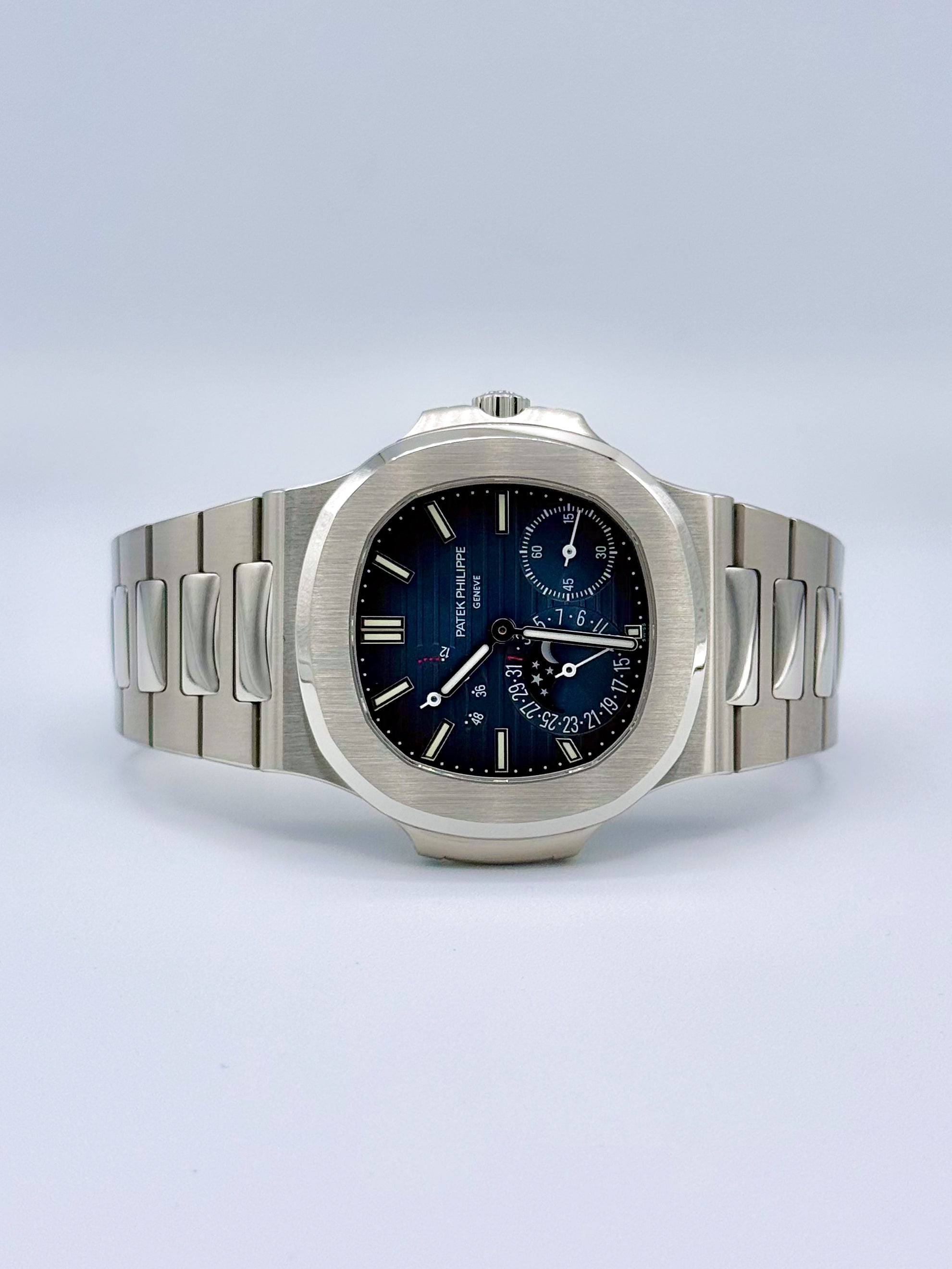 PATEK PHILIPPE NAUTILUS 40MM