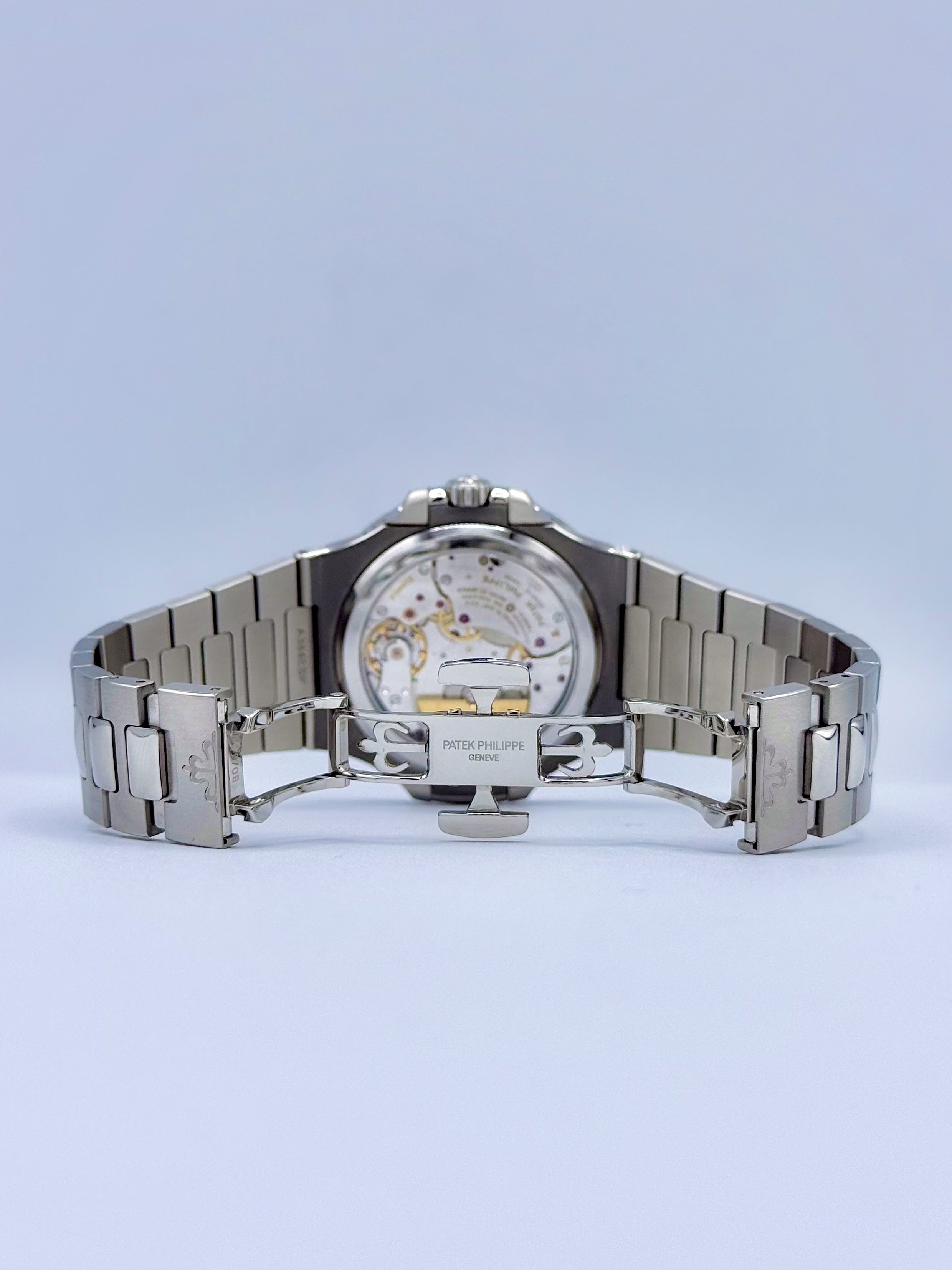 PATEK PHILIPPE NAUTILUS 40MM