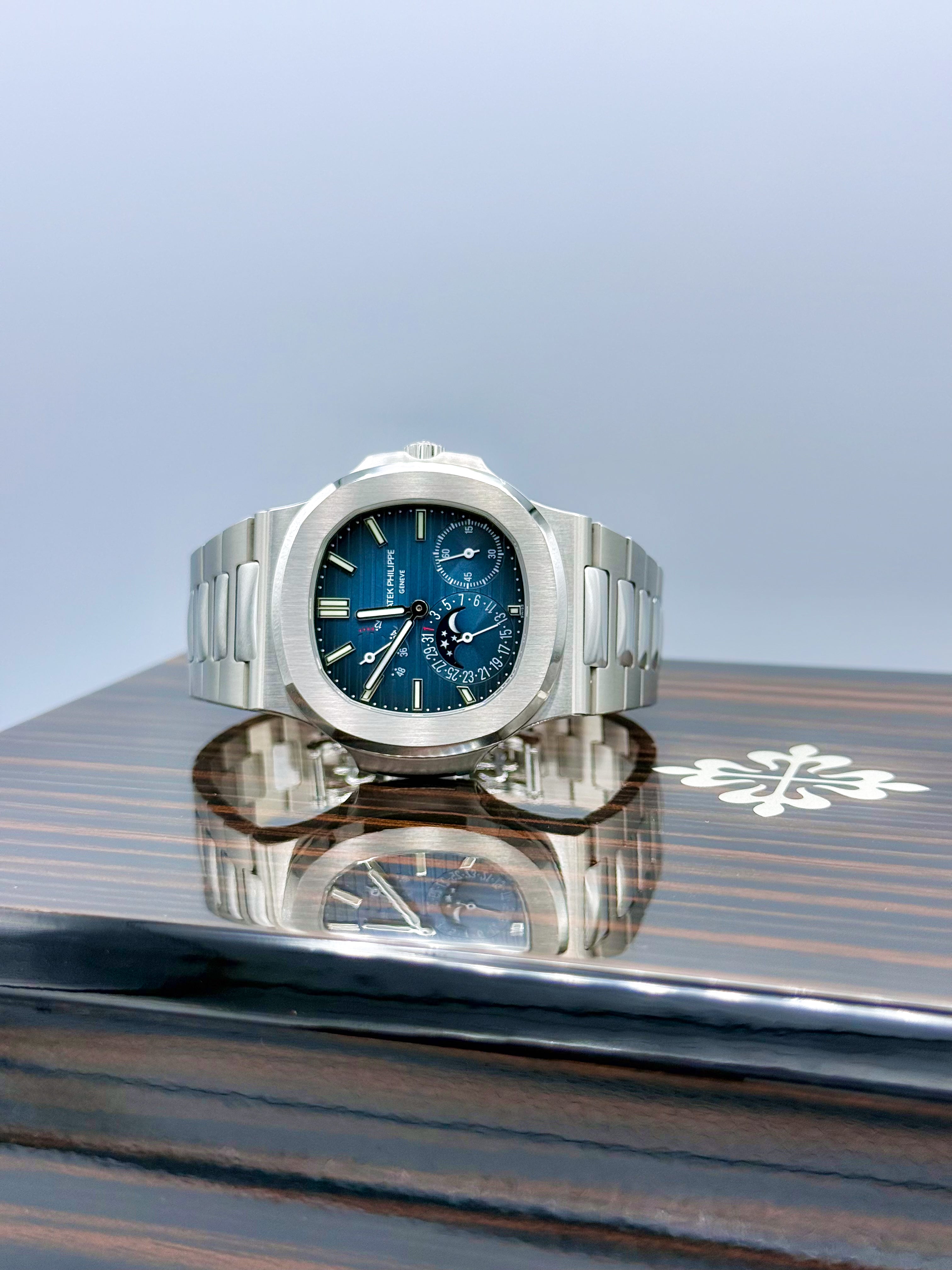 PATEK PHILIPPE NAUTILUS 40MM
