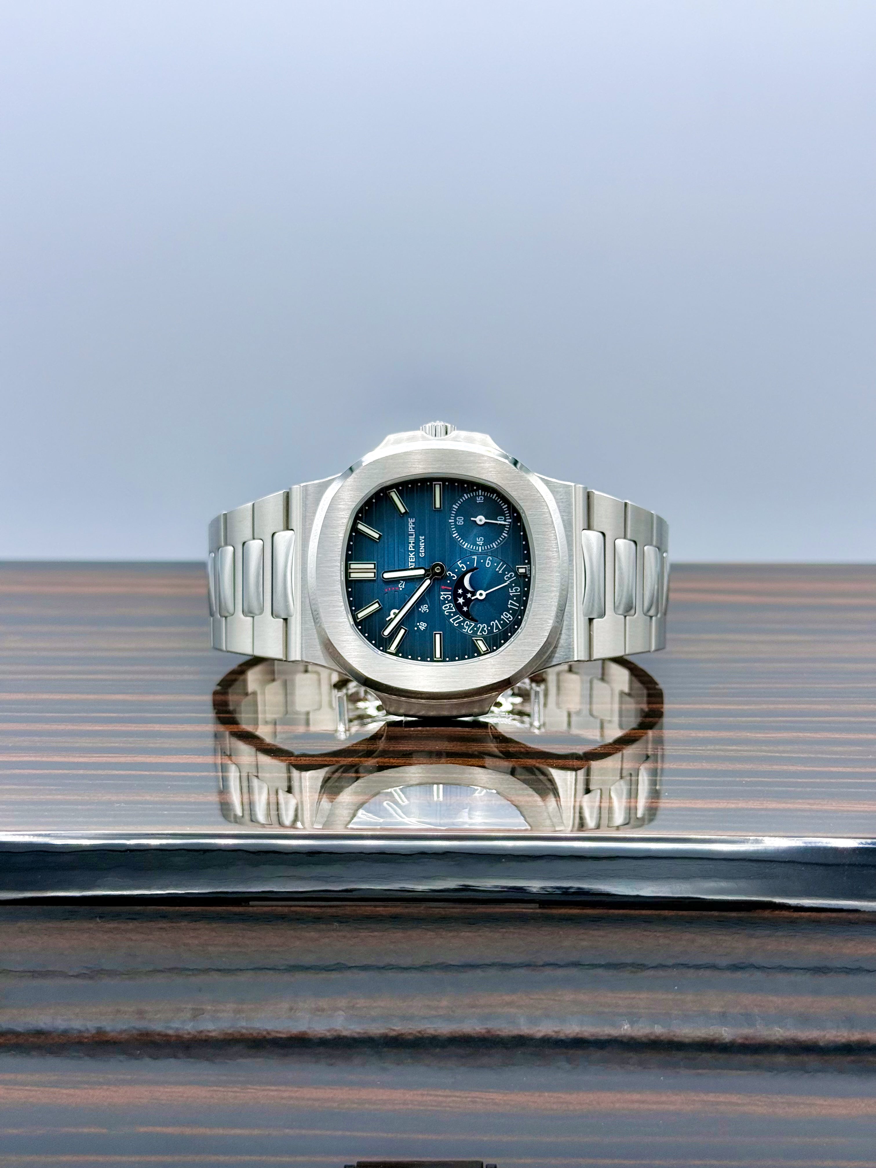 PATEK PHILIPPE NAUTILUS 40MM