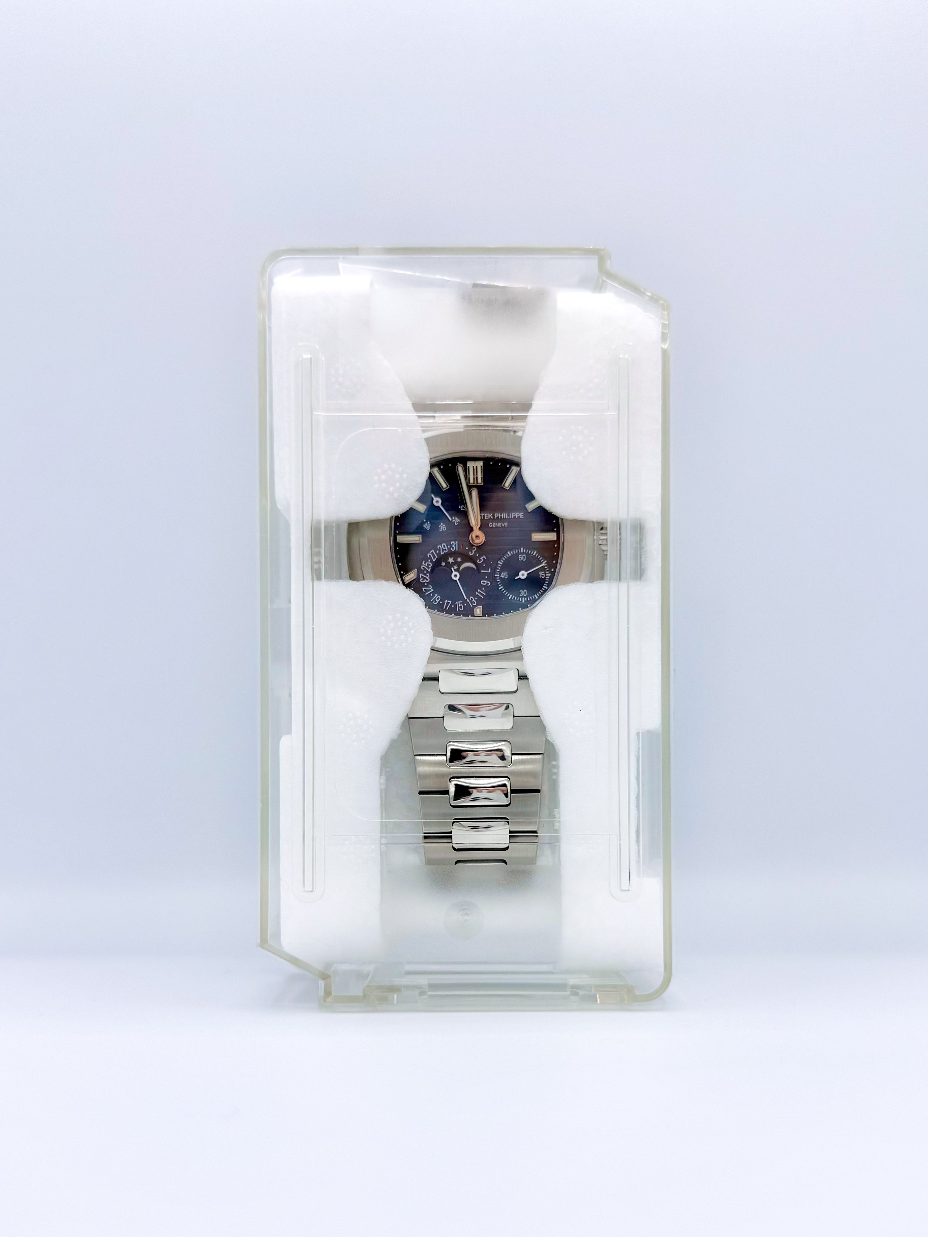PATEK PHILIPPE NAUTILUS 40MM