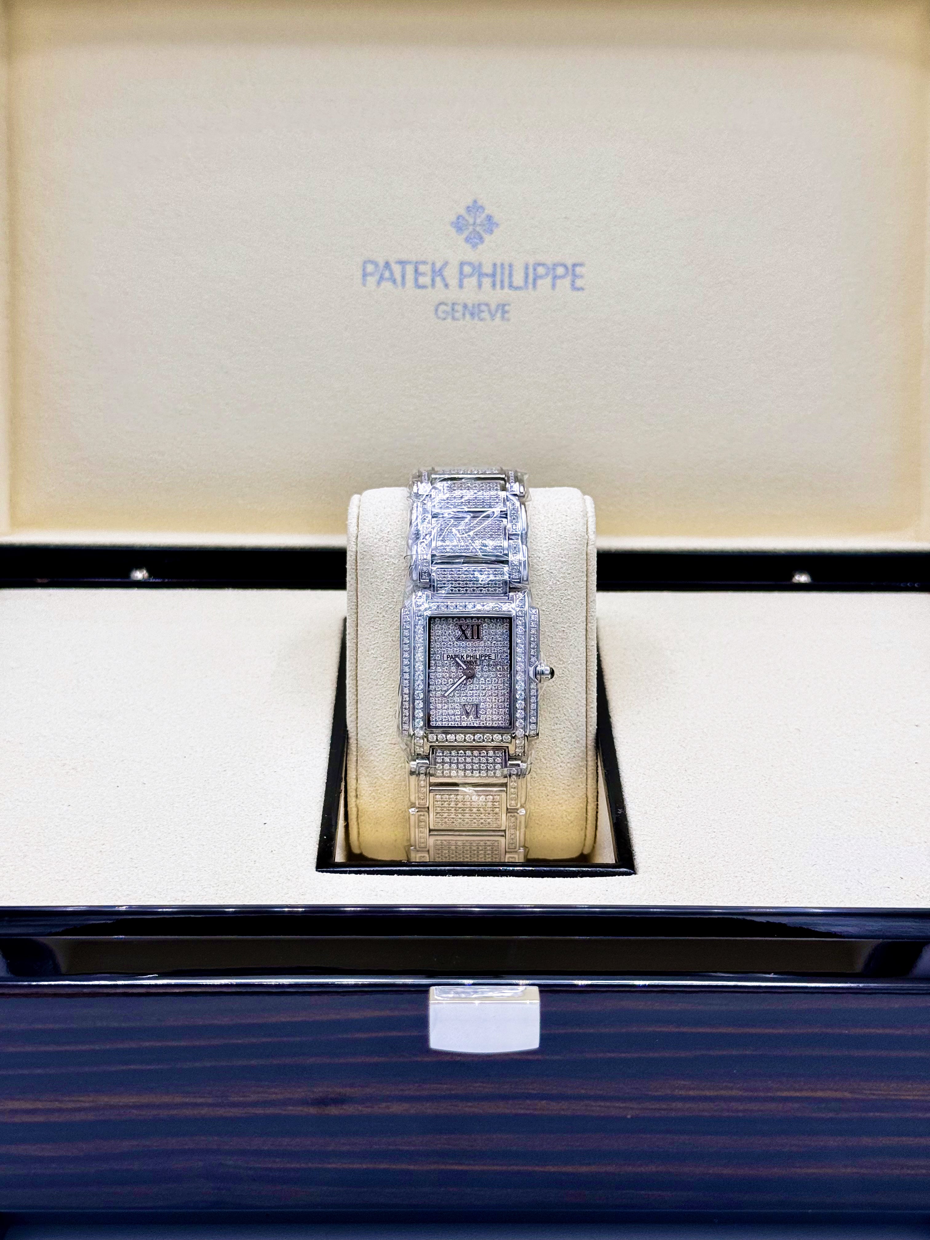PATEK PHILIPPE TWENTY~4 25.1MMx30 MM