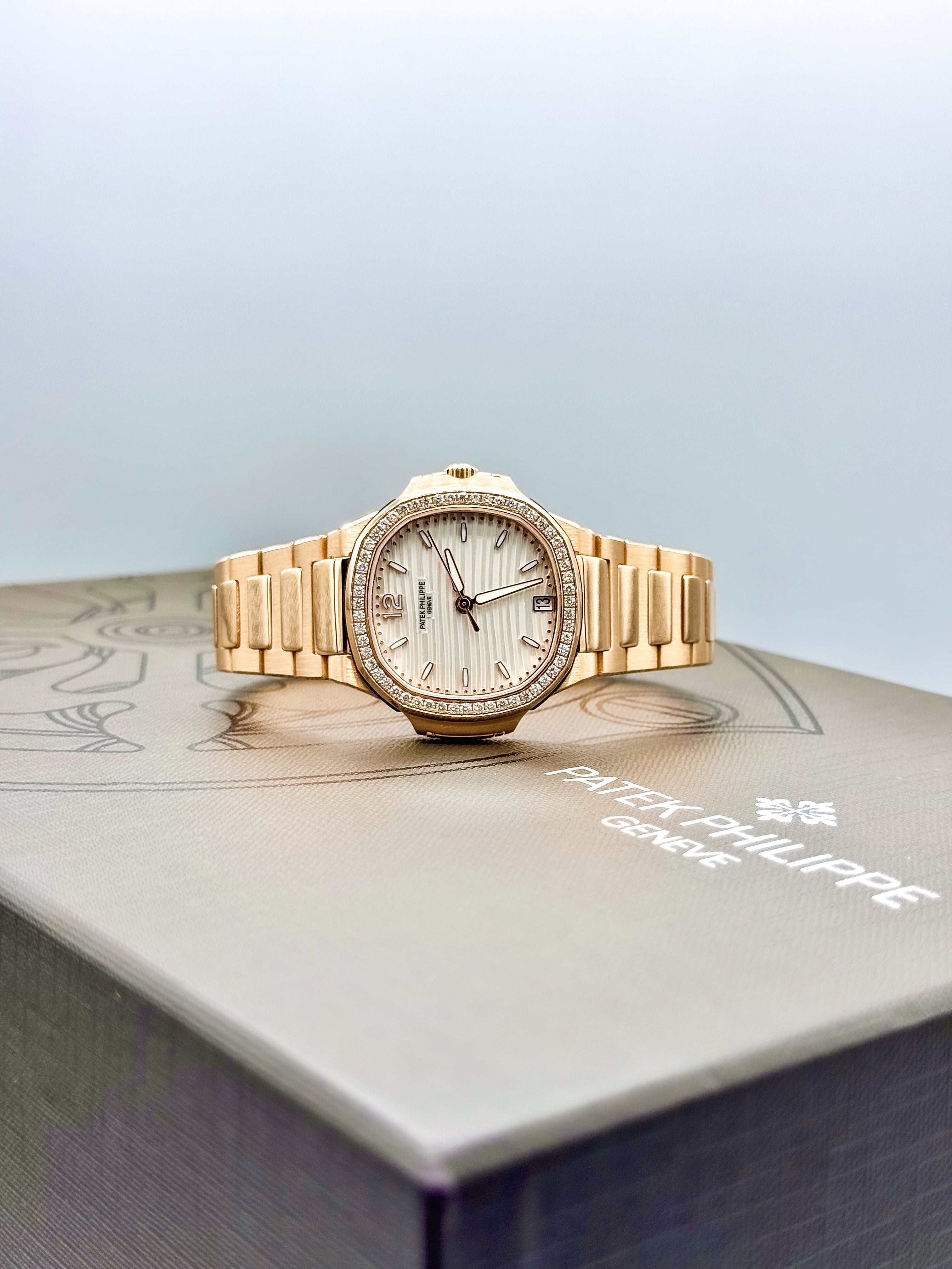 PATEK PHILIPPE NAUTILUS 35.2MM