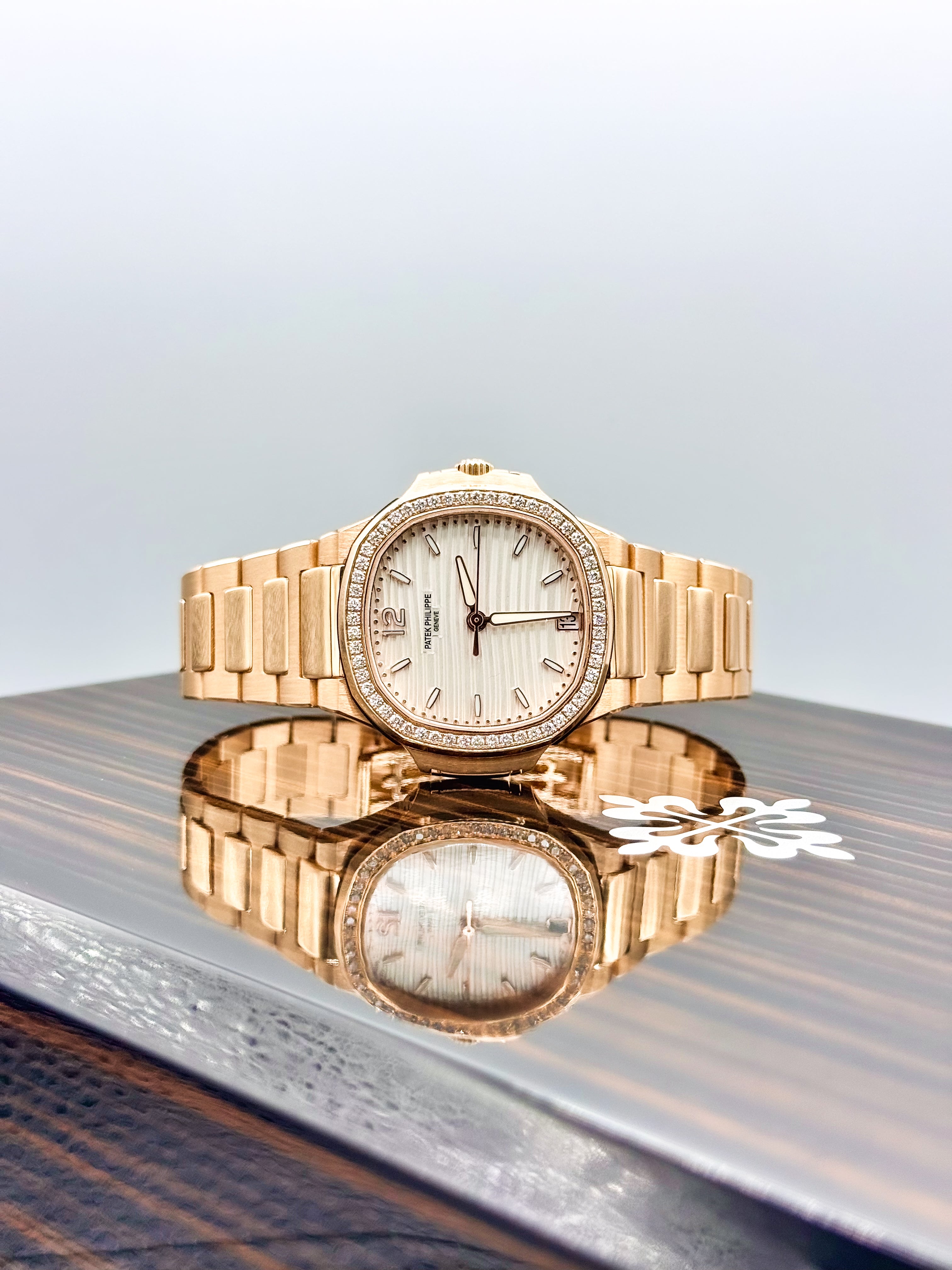 PATEK PHILIPPE NAUTILUS 35.2MM