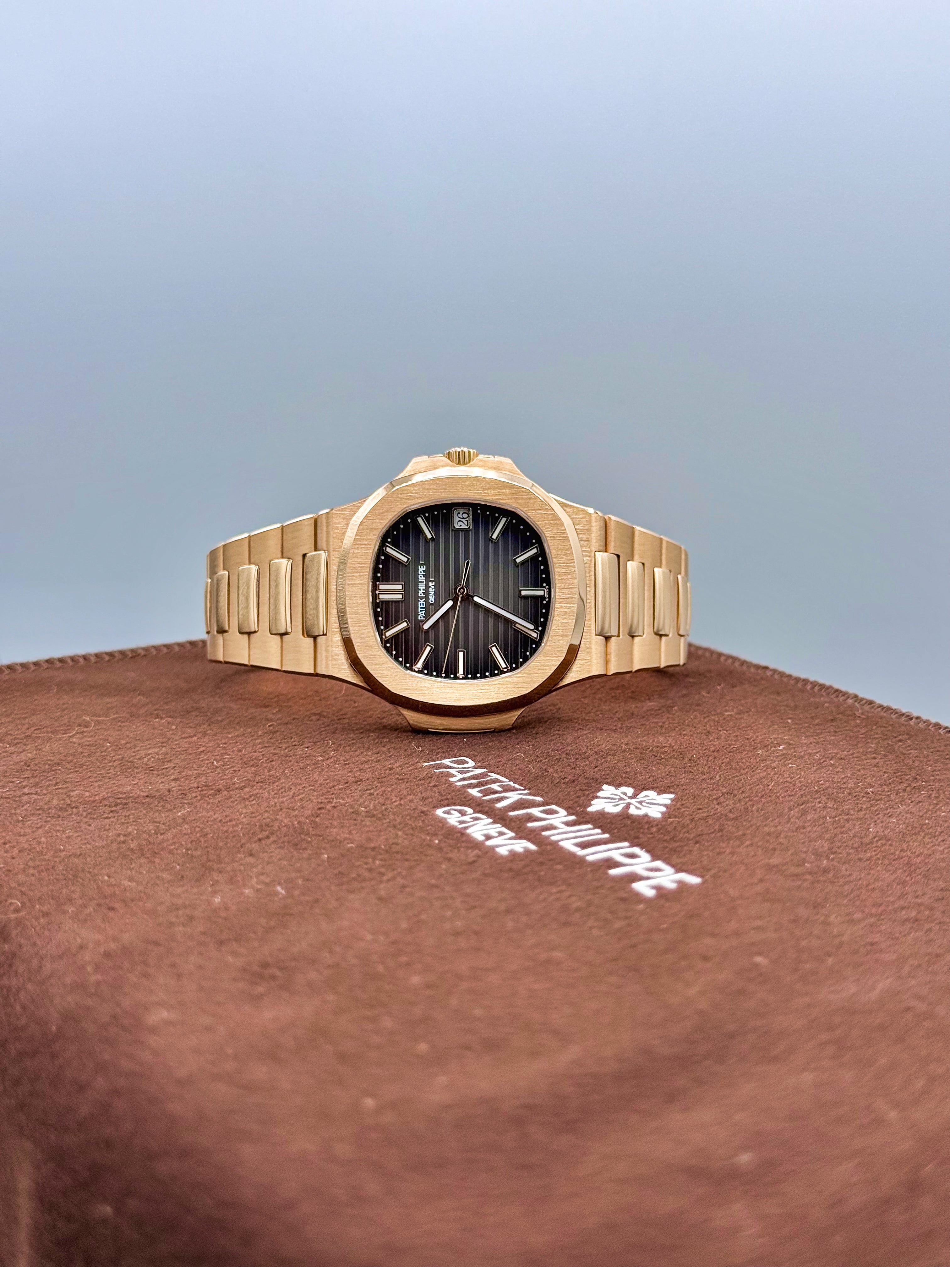 PATEK PHILIPPE NAUTILUS 40MM