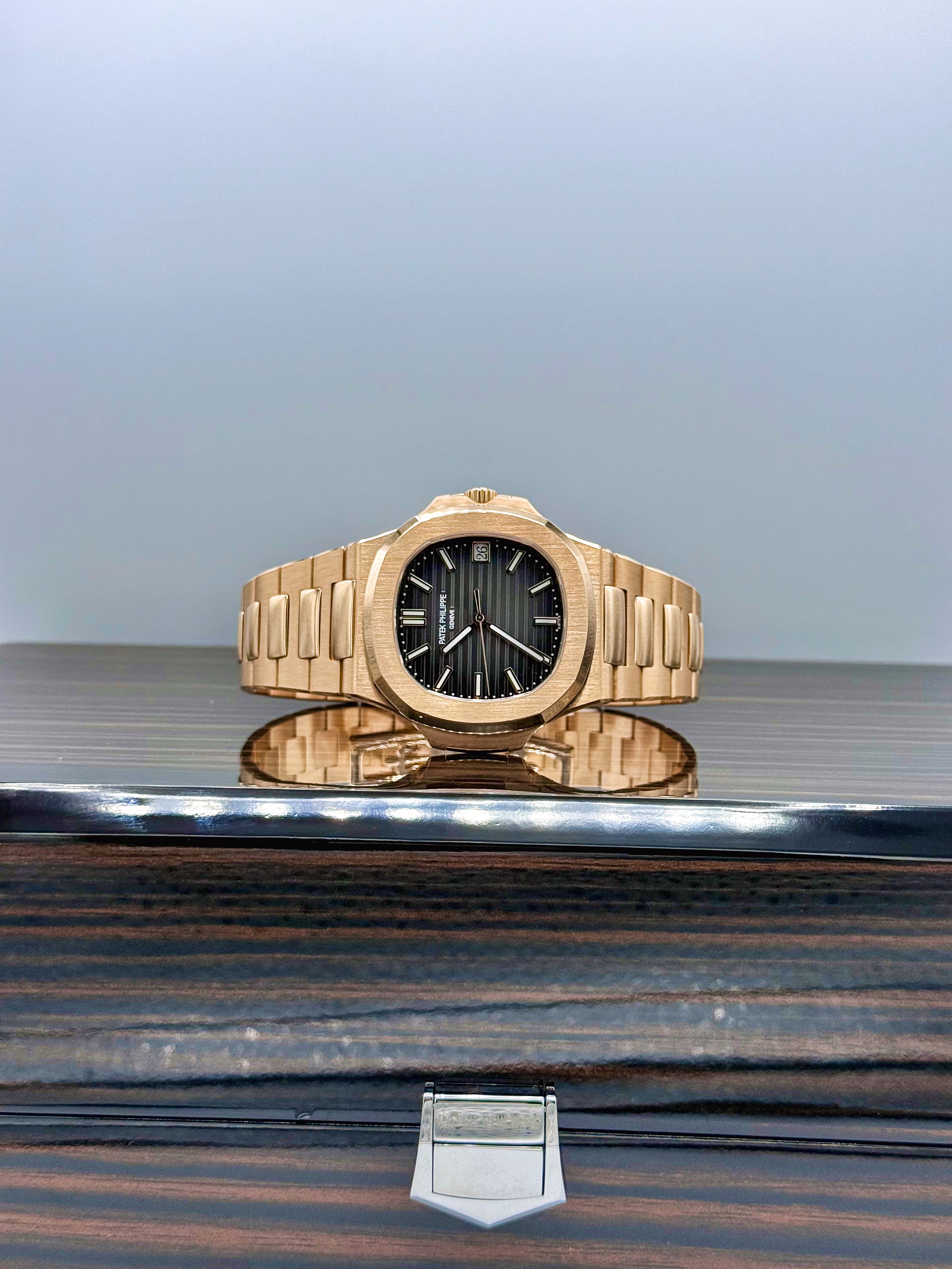 PATEK PHILIPPE NAUTILUS 40MM