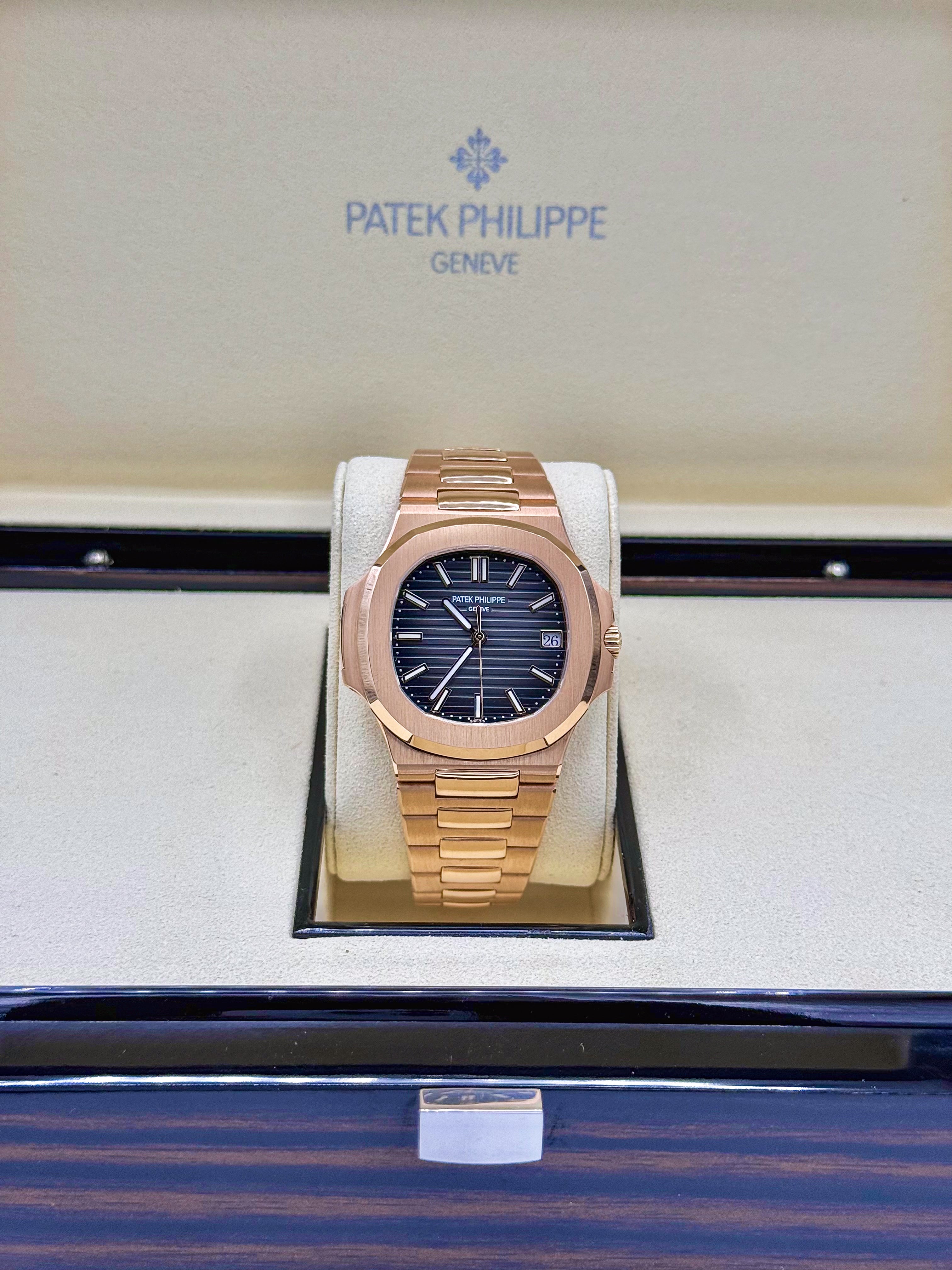 PATEK PHILIPPE NAUTILUS 40MM