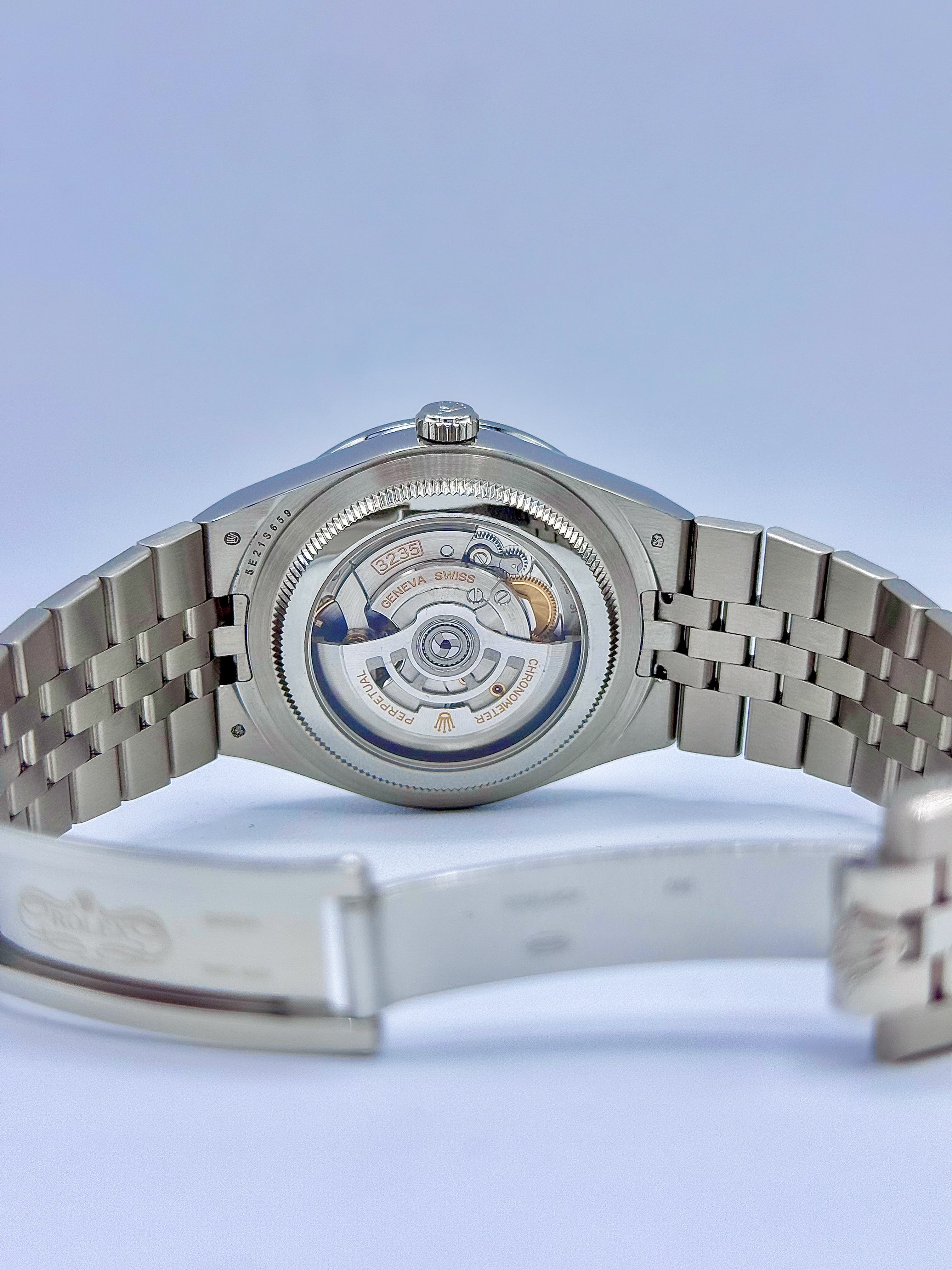 ROLEX LAND-DWELLER 40MM