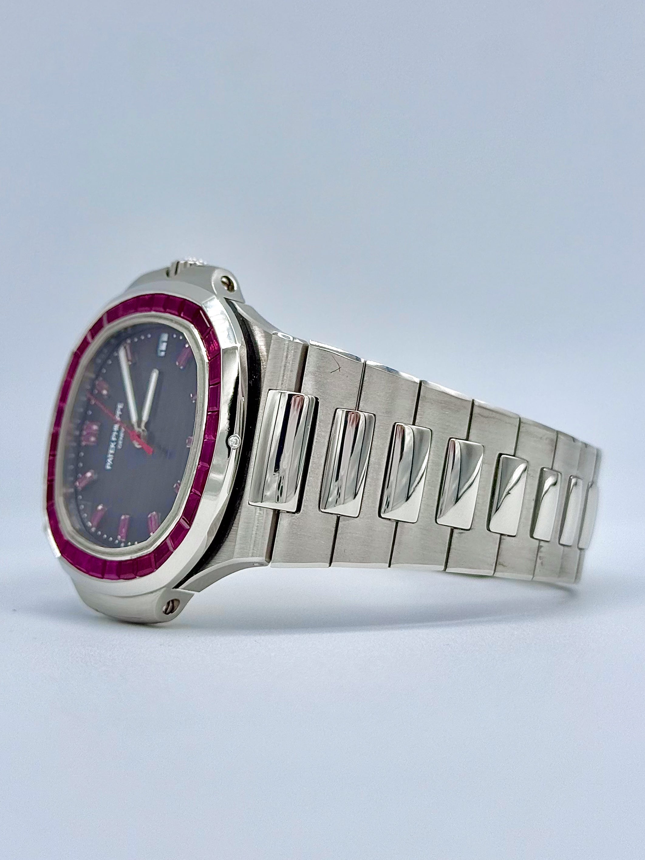 PATEK PHILIPPE NAUTILUS 40MM